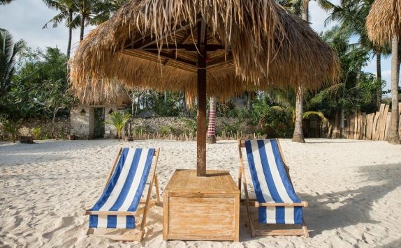 Outdoor Seating di Le Nusa Beach Club