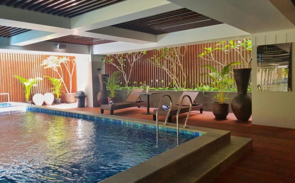 Swimming Pool di éL Hotel Royale Yogyakarta Malioboro