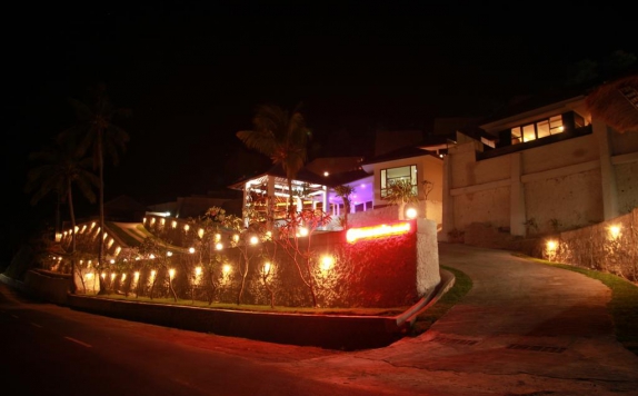 Entrance di Lima Satu Resort by BAIO