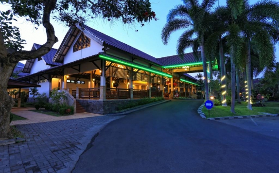 Eksterior di Lombok Garden Hotel