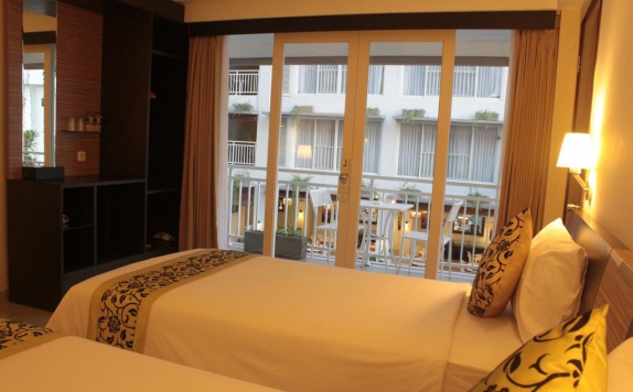 Tampilan Bedroom Hotel di Losari Sunset Hotel