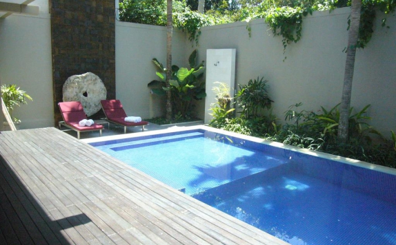 Outdoor Pool Hotel di Maca Villas and Spa Umalas