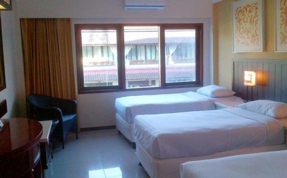 guest room di Maharani Beach