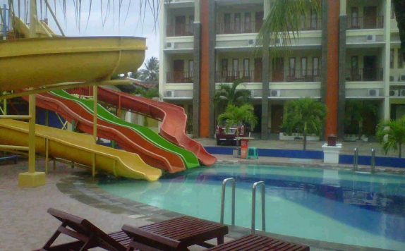 swimming pool di Malabar Hotel