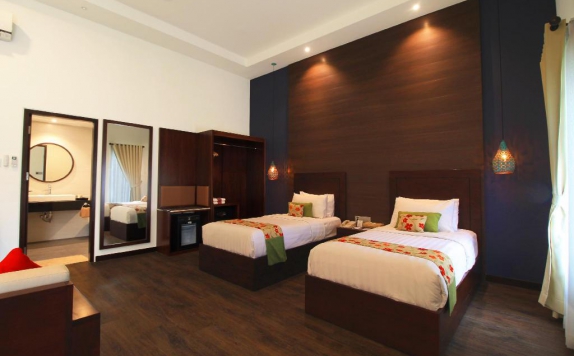 guest room twin bed di Mayang Sari Beach Resort