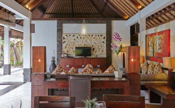 Tampilan Fasilitas Hotel di Maya Sayang Villas & Restaurant Seminyak