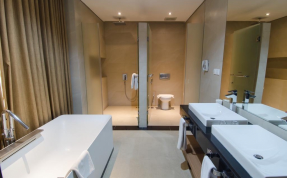 Bathroom di MEGALAND HOTEL SOLO