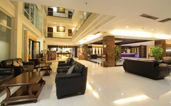 Lobby di MEGALAND HOTEL SOLO