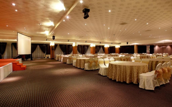 Ballroom di Mikie Holiday Resort & Hotel