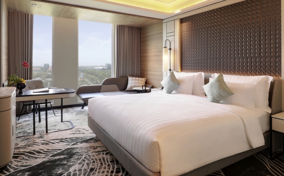 bedroom di Movenpick Surabaya City