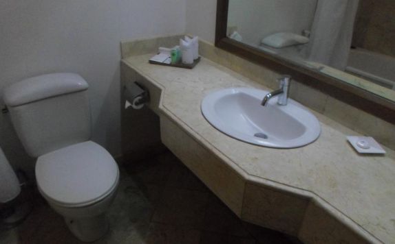 Bathroom di Mutiara Malioboro
