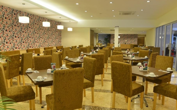 Restaurant di The Naripan Hotel