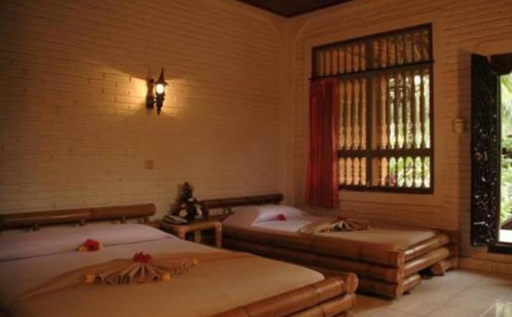 guest room twin bed di Nick'S Pension