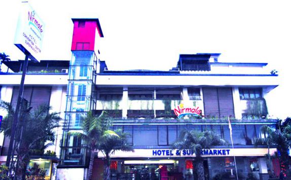 exterior di Nirmala Hotel Denpasar