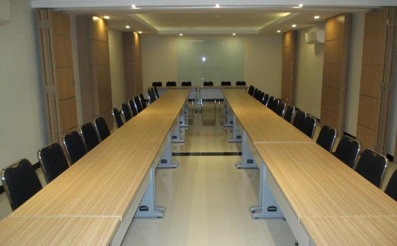 Meeting room di Nite and Day Batam - Jodoh Square