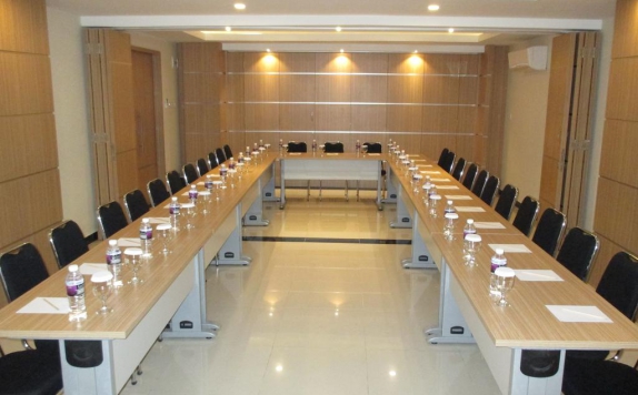 Meeting room di Nite and Day Batam - Jodoh Square