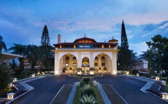 Facade di Novotel Hotel & Resorts Bukittinggi (Formerly The Hills Bukittinggi)