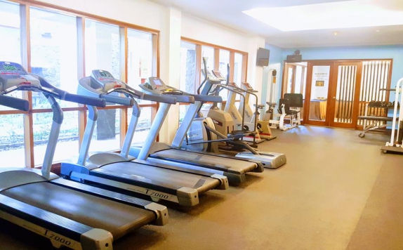 Gym and Fitness Center di Novotel Surabaya Hotel & Suites