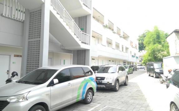Front View di Odua Hotel Bekasi