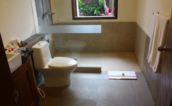 Bathroom di Onje Villa Ubud