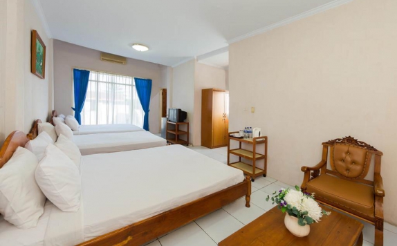Tampilan Bedroom Hotel di OYO 3134 Puri Tamu Hotel