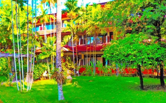 Eksterior di Palm Beach Hotel & Resort