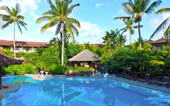 Swimming Pool di Palm Beach Hotel & Resort
