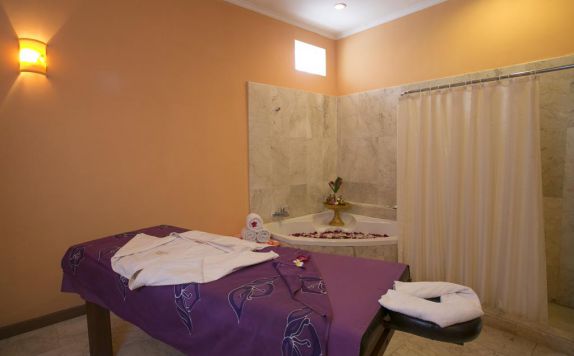 spa di Parigata Villas Resort