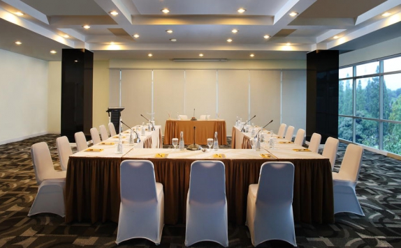 Meeting Room di Patra Jasa Hotel