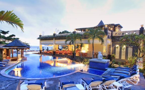 Swimming Pool di Pelangi Bali Hotel and Spa