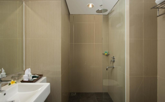 Tampilan Bathroom Hotel di Pesonna Tugu Yogyakarta
