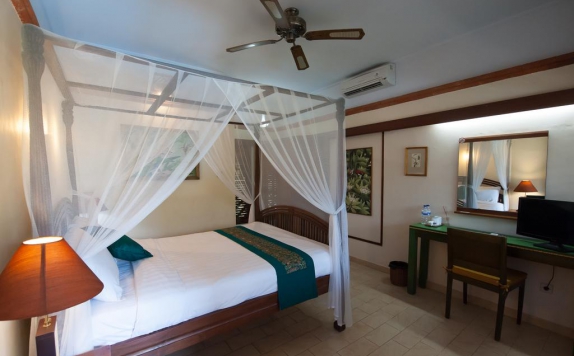 Bedroom di Pondok Agung Bed and Breakfast