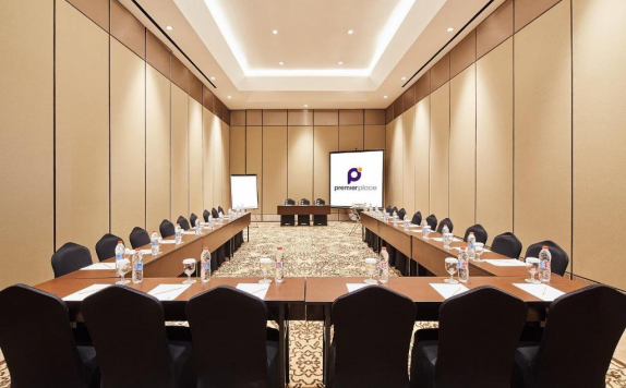 Meetingroom Hotel Meetingroom Hotel di Premier Place Surabaya Juanda