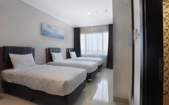 Tampilan Bedroom Hotel di PrimeBiz Hotel Surabaya