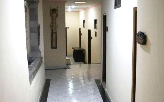 Corridor di Puri Alam Dewata Guest Villa