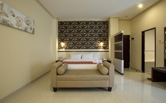 Tampilan Bedroom Hotel di Puri Indah Hotel & Conventions