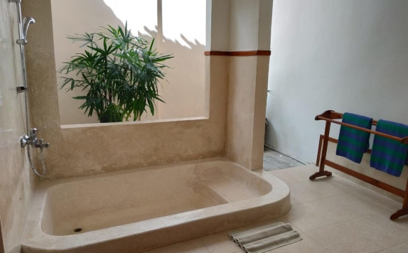 Bathroom di Puri Mesari
