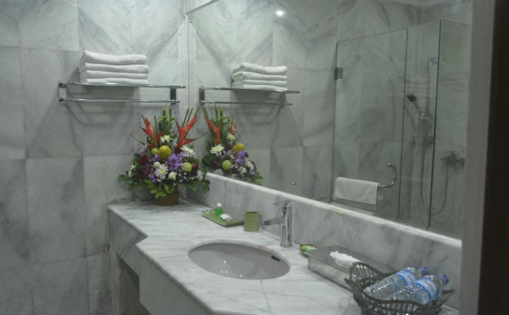 Bathroom di Puri Padi