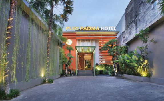  di Puri Padma Hotel