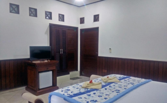 Kamar Tidur di Puri Rai Hotel