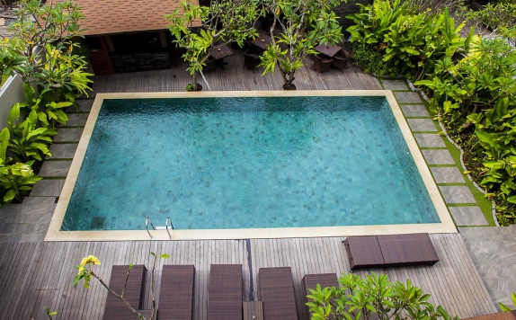 Swimming Pool di Puri Sabina Bed & Breakfast