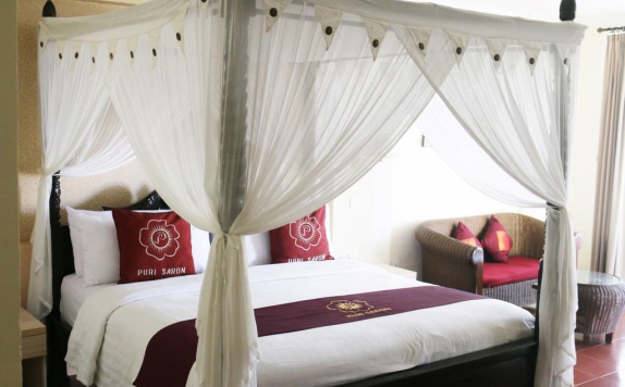 Tampilan Bedroom Hotel di Puri Saron Baruna Beach Lovina