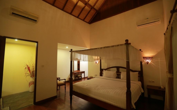 Tampilan Bedroom Hotel di Putri Bali Villa