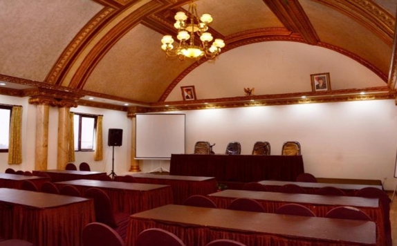 Meeting room di Horison Express Quds Royal Hotel