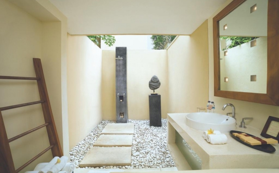 Bathroom di Qunci Villas