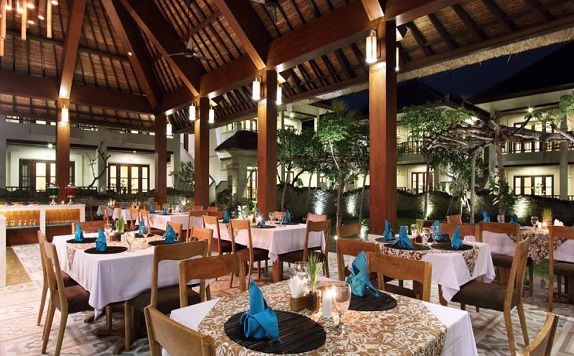 Restaurant di Radha Phala Resort and Spa