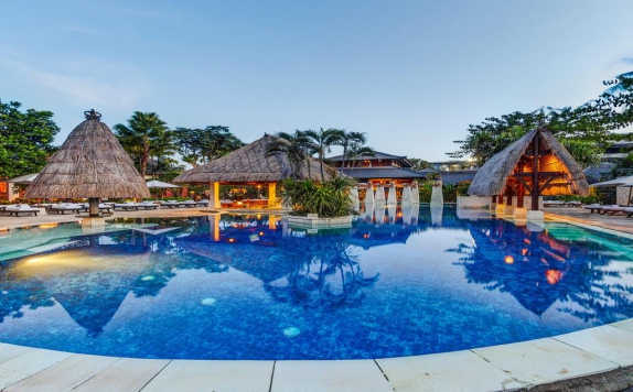 Swimming Pool di Rama Beach Resort & Villas