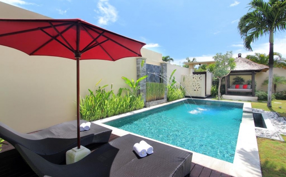 Swimming Pool di RC Villas