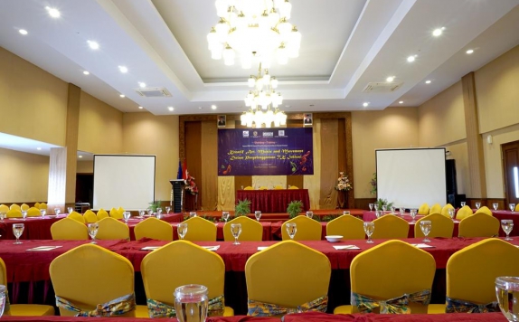 Meeting Room di Red Chilies Hotel