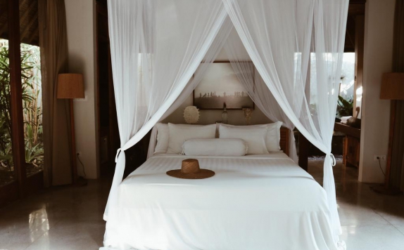 Tampilan Bedroom Hotel di RedDoor Bali Villa